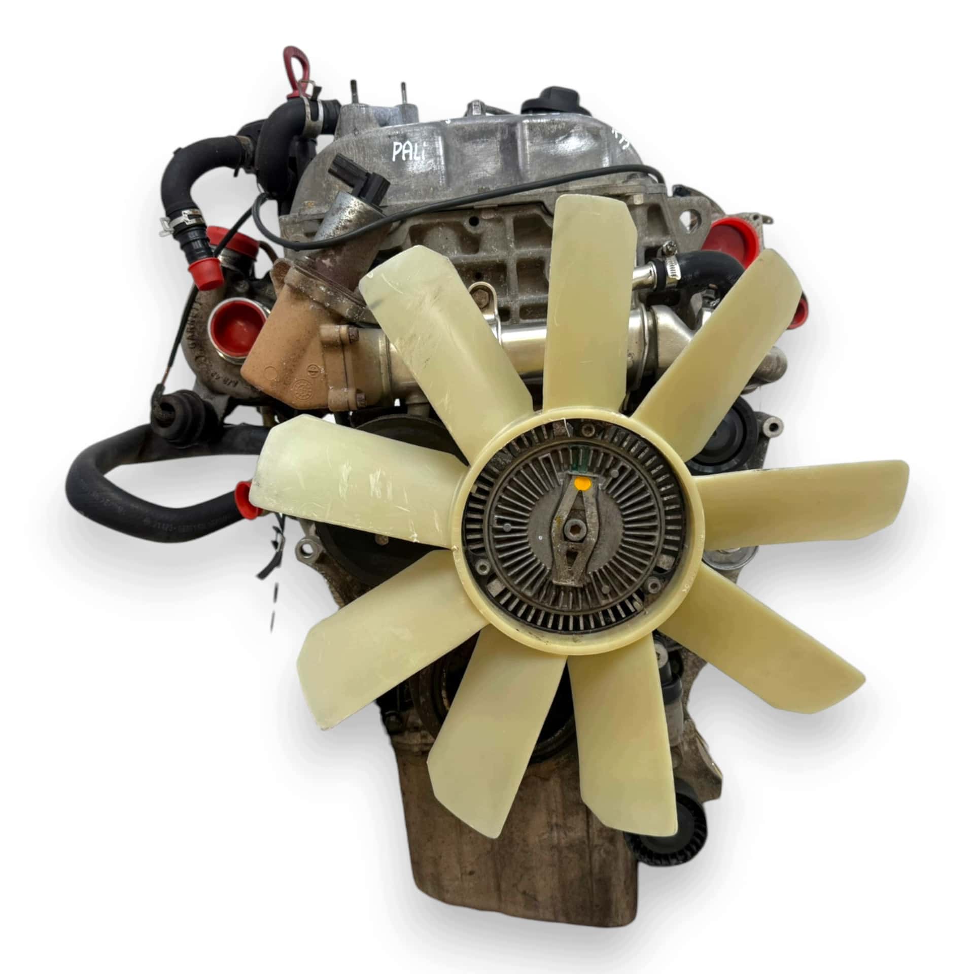Moteur D27DT vue 4