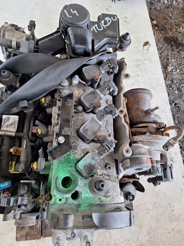 Moteur 955 A6.000 vue 4