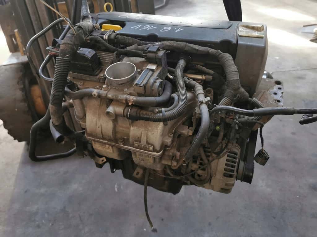 Moteur Z 16 XE1 vue 3