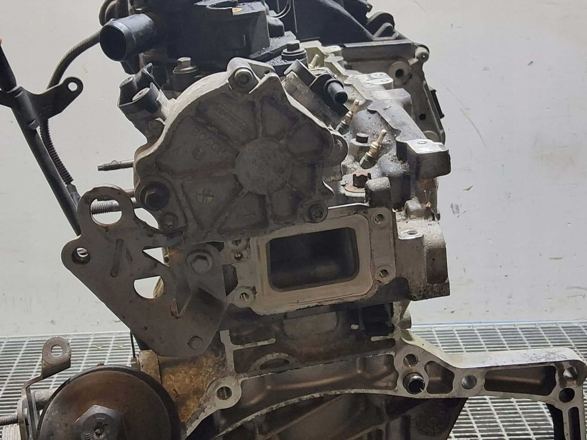 Moteur 9HF (DV6DTED) vue 4