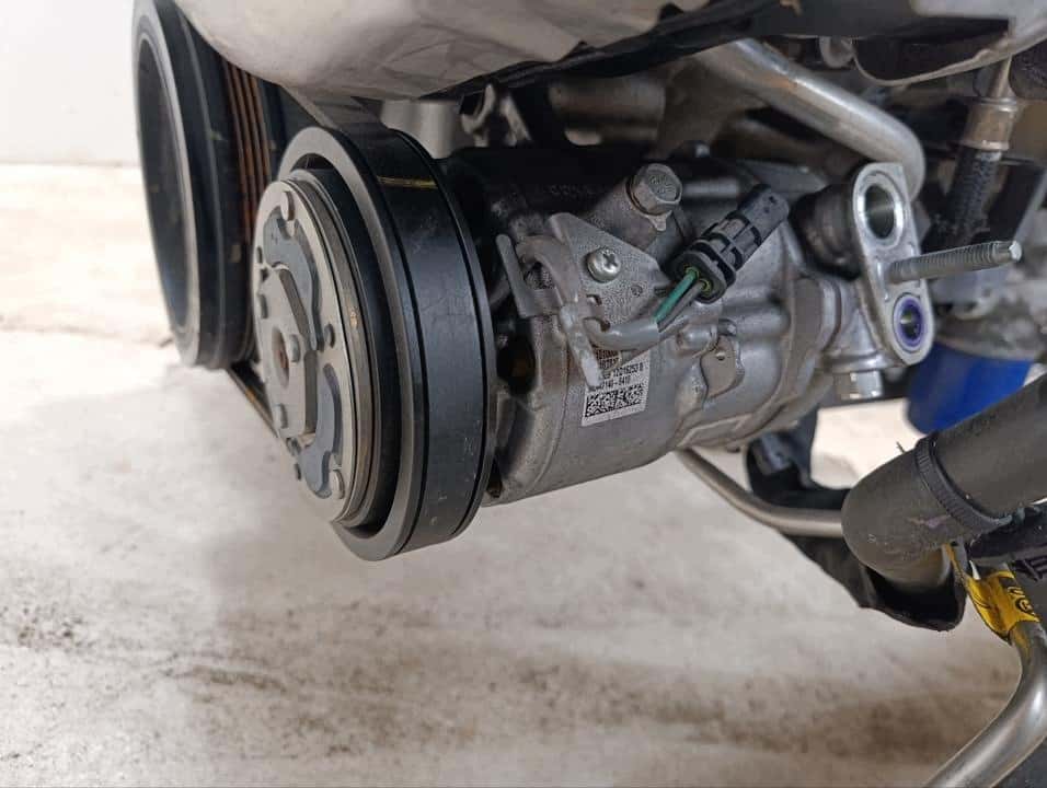 Moteur LT2(376CUV8) vue 13