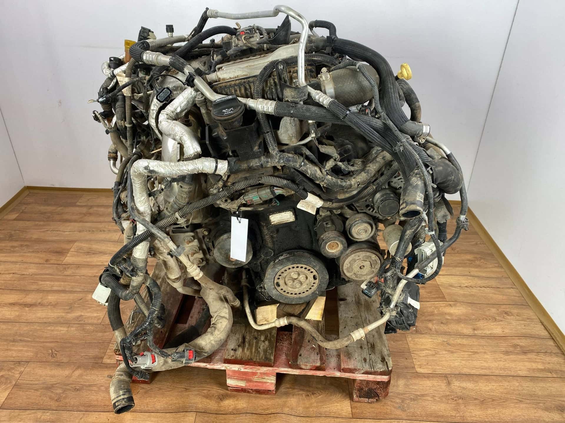 Moteur L83(325CUV8) vue 4