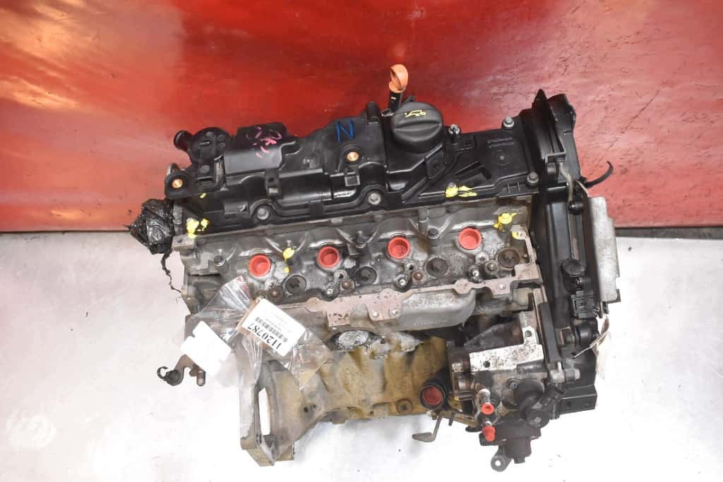 Moteur 9HP (DV6DTED) vue 3