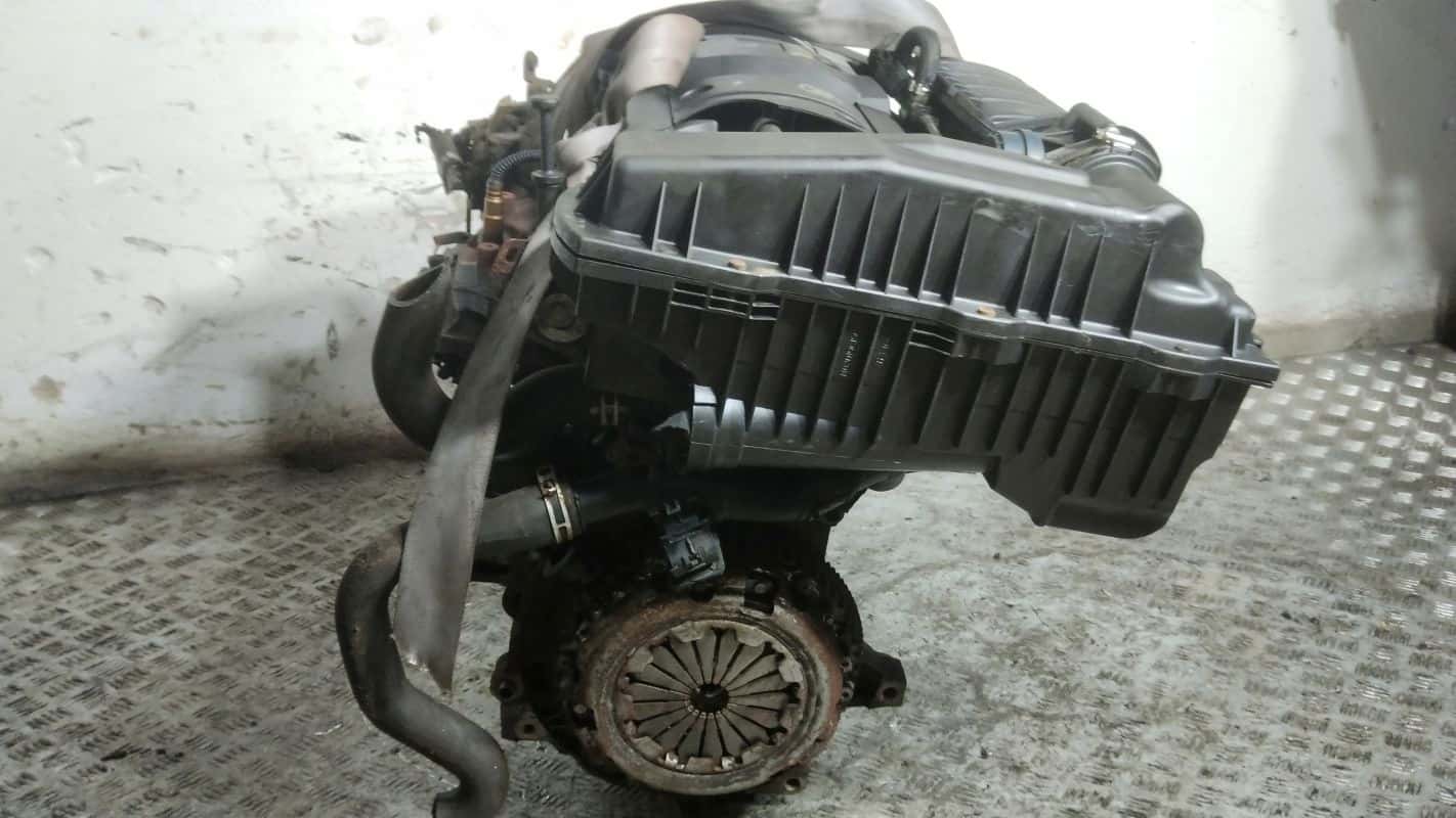 Moteur NFR (TU5JP4B) vue 3