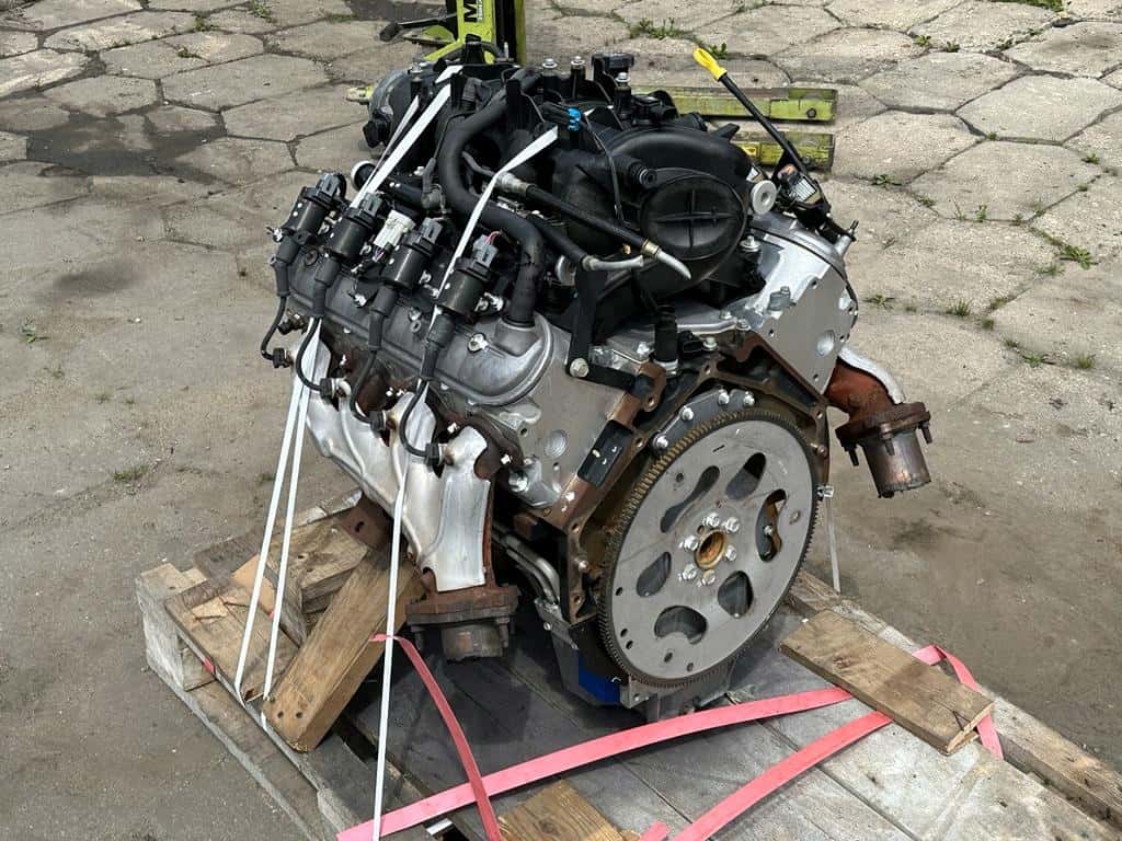 Moteur LQ4(364CUV8) vue 2