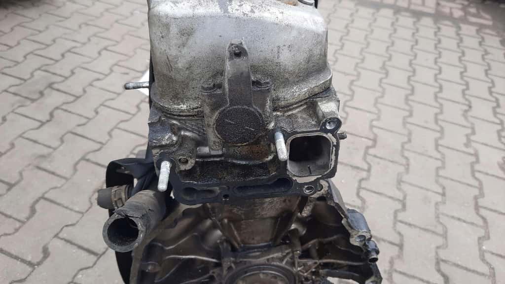 Moteur D16V1 vue 4