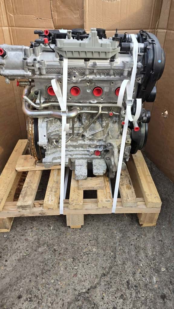 Moteur B 4204 T28 vue 3
