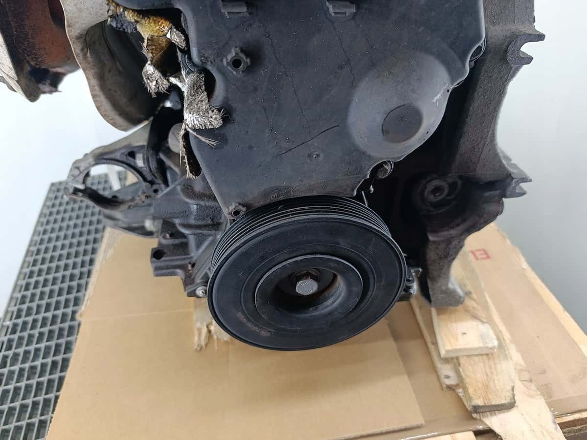 Moteur F4R 770 vue 4