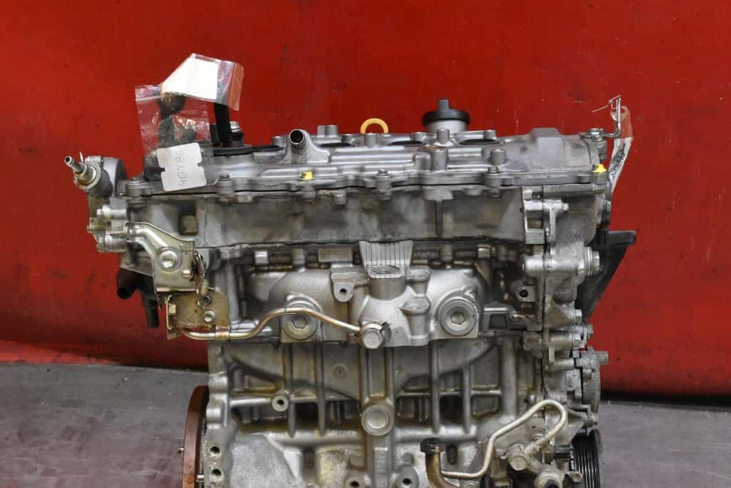 Moteur 8NR-FTS vue 2