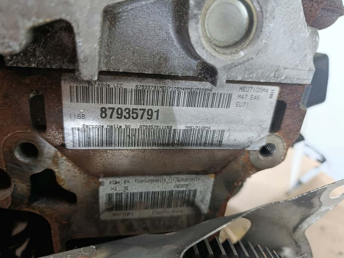 Moteur M47 D20 (204D1) vue 5