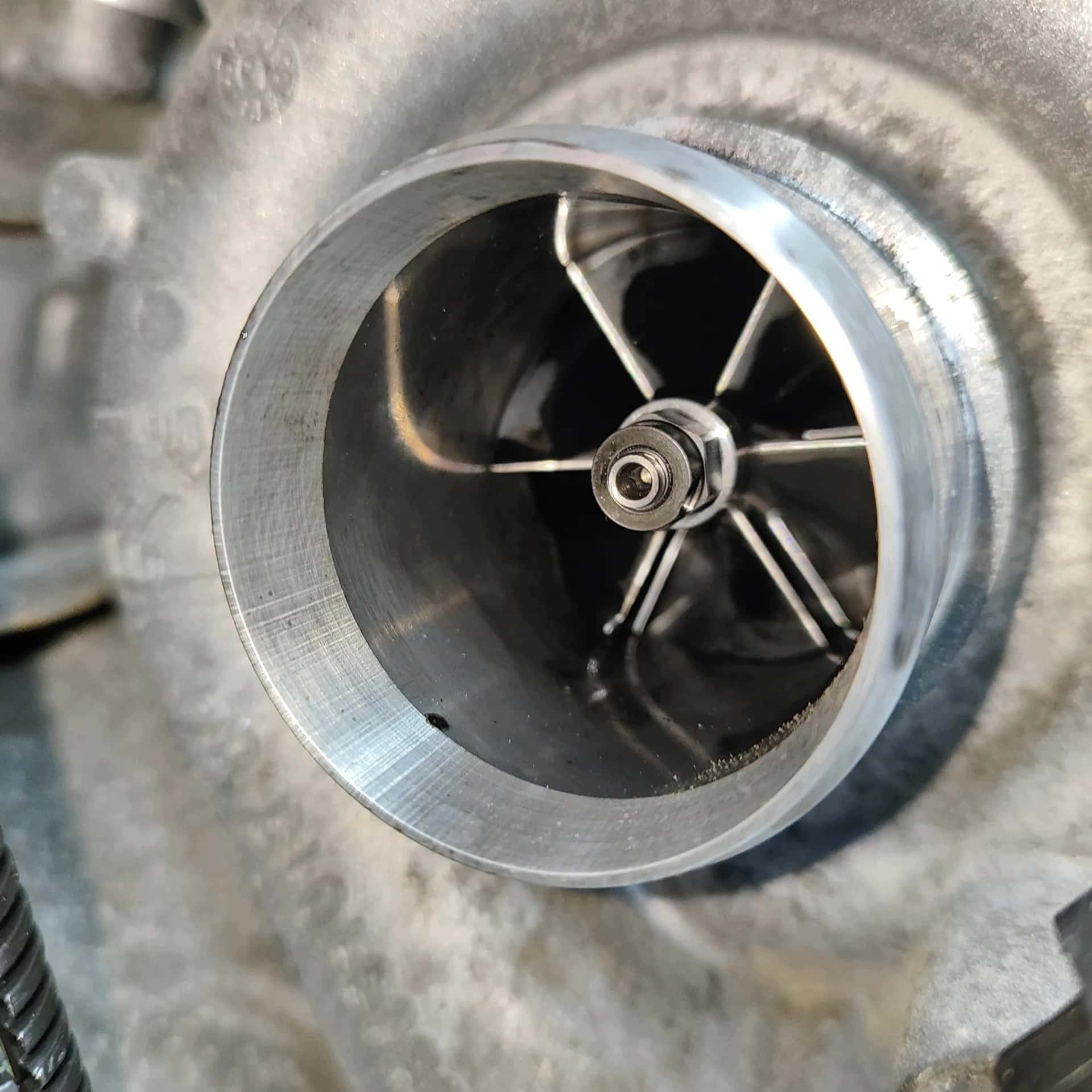 Moteur 4WZ-FTV (DW10FE) vue 7