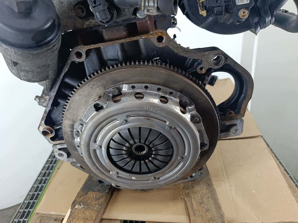 Moteur A 12 XER vue 3