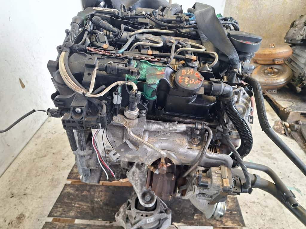 Moteur B37 D15 A vue 4