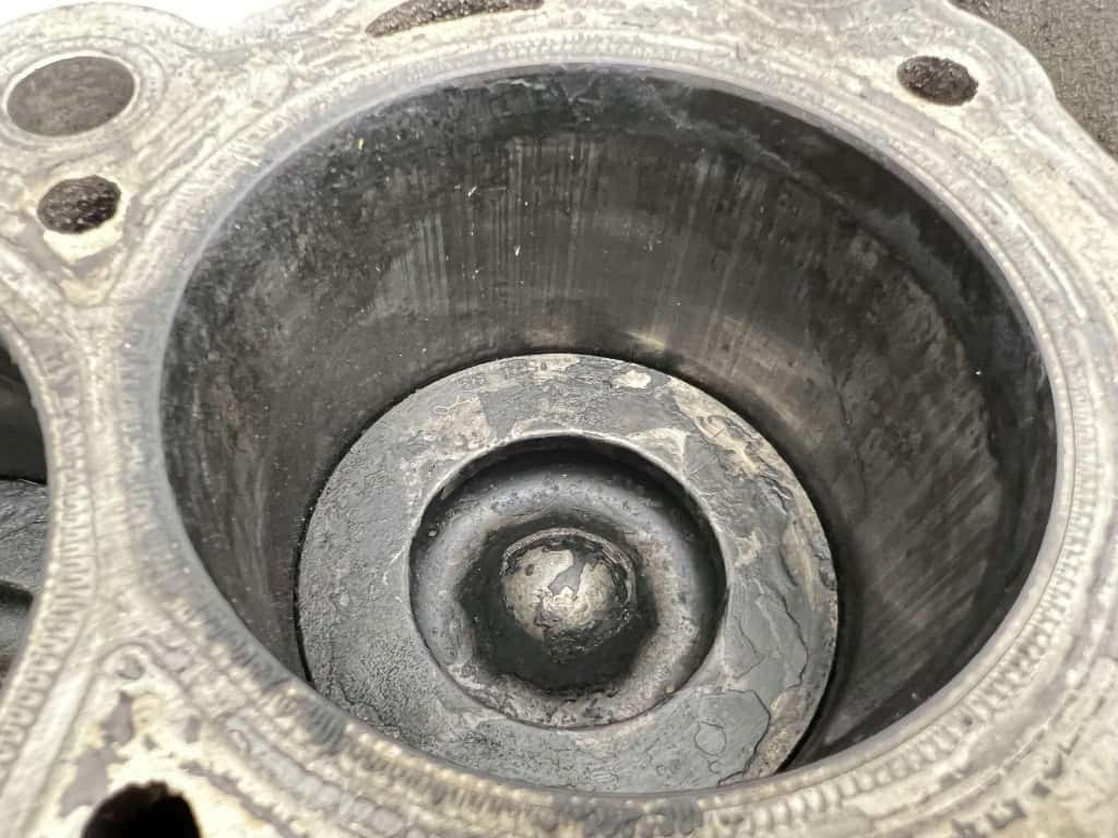 Moteur 204DTD(AJ20D4) vue 4
