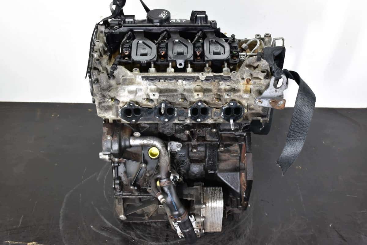 Moteur M9R 692 vue 5