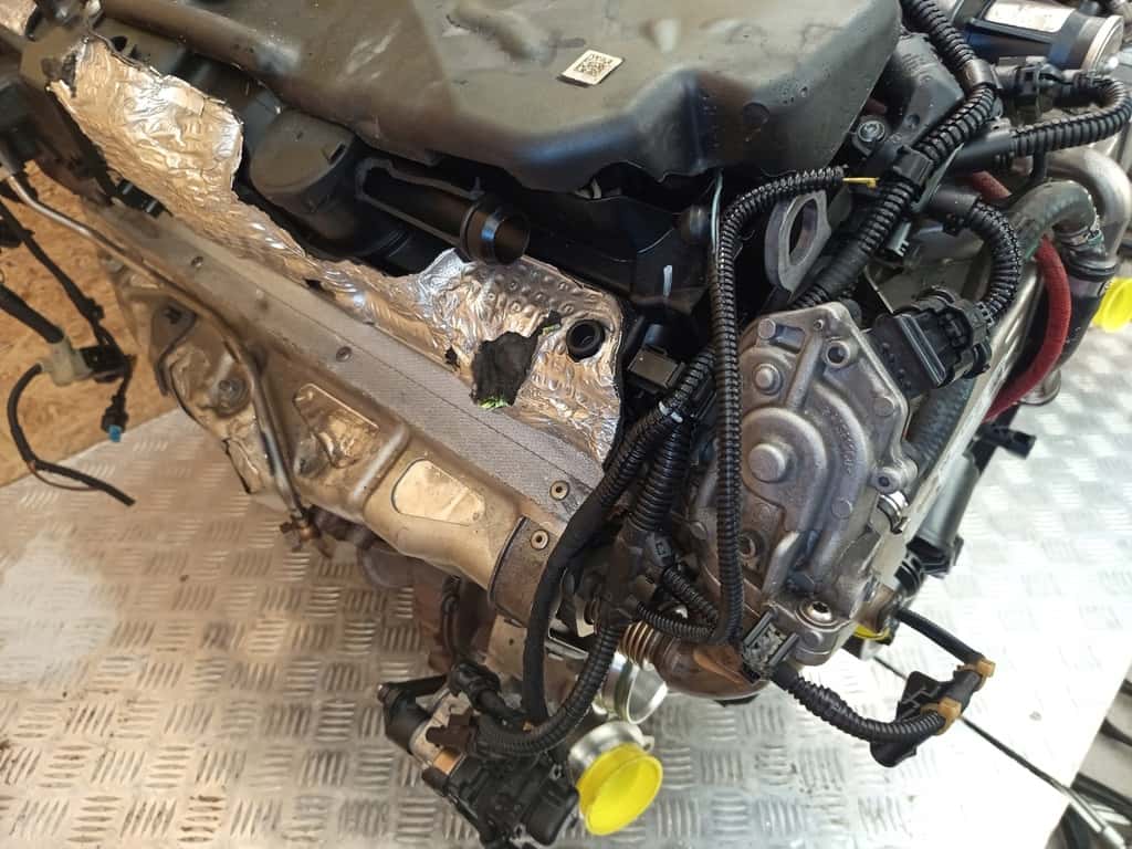 Moteur B57 D30 A vue 6
