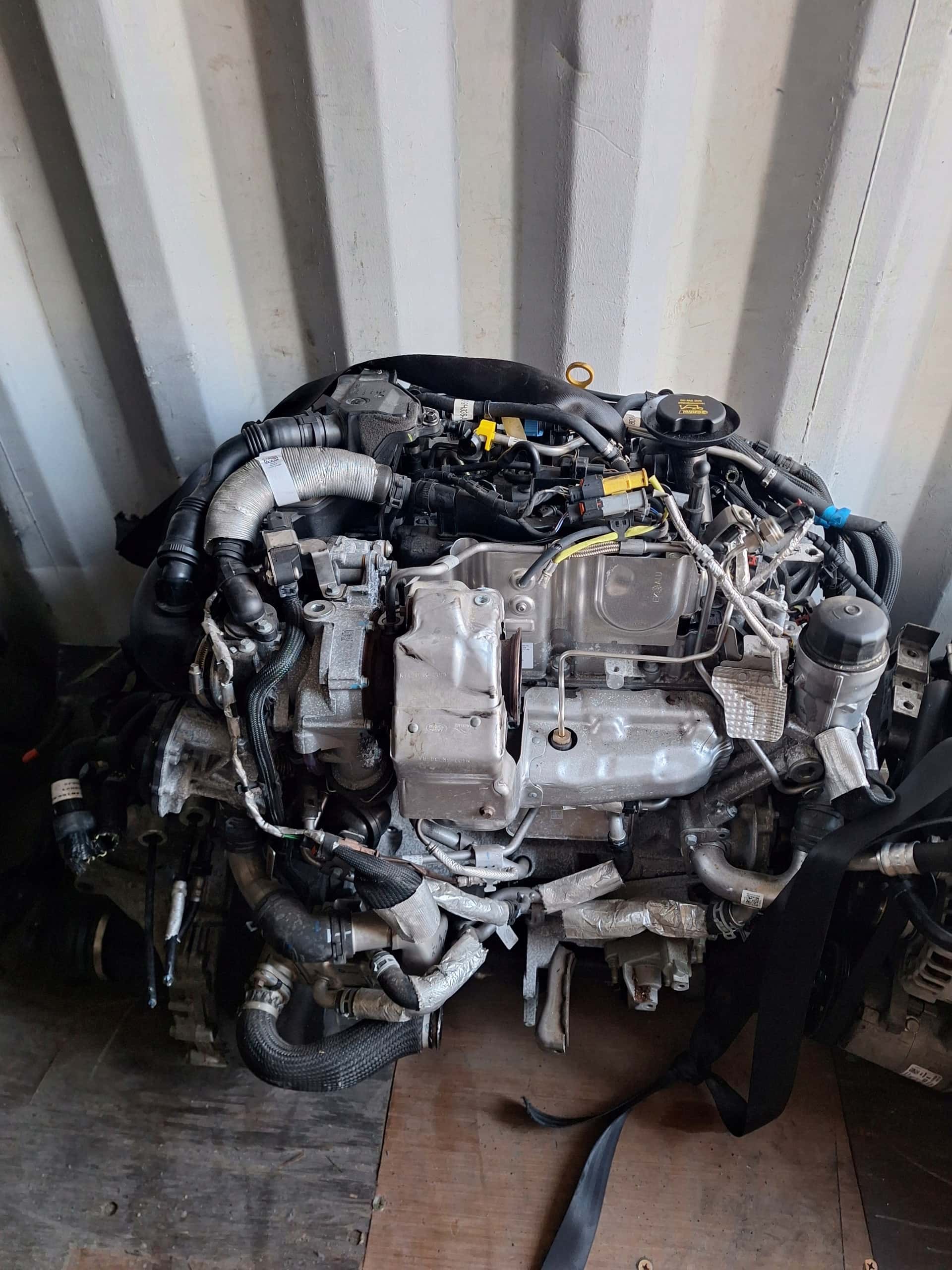 Moteur 204DTY(AJ21D4) vue 2