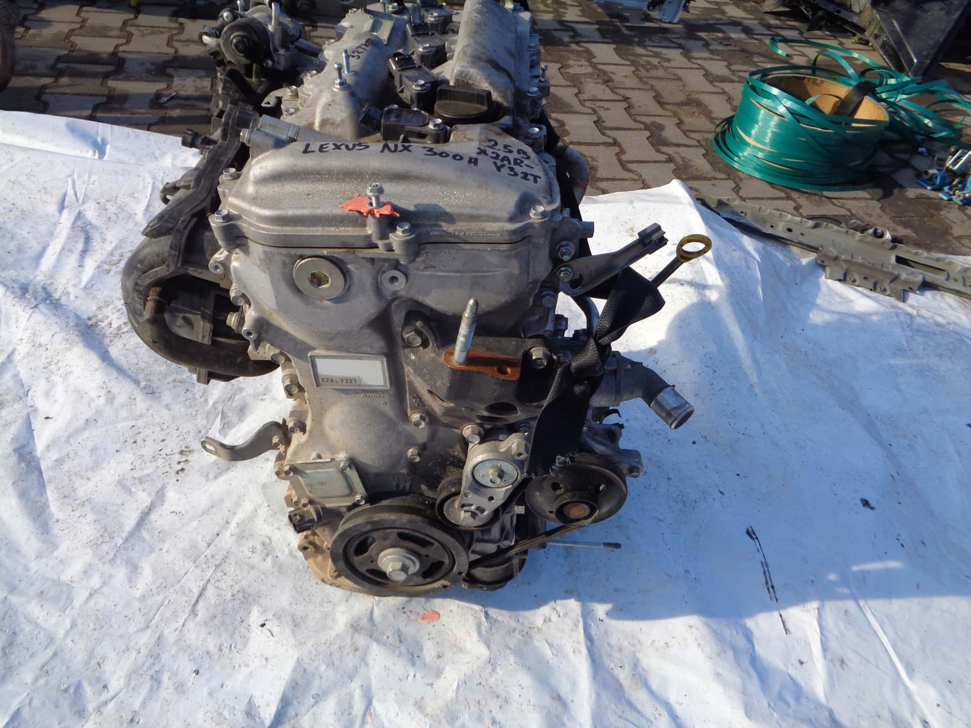 Moteur 2AR-FXE vue 2