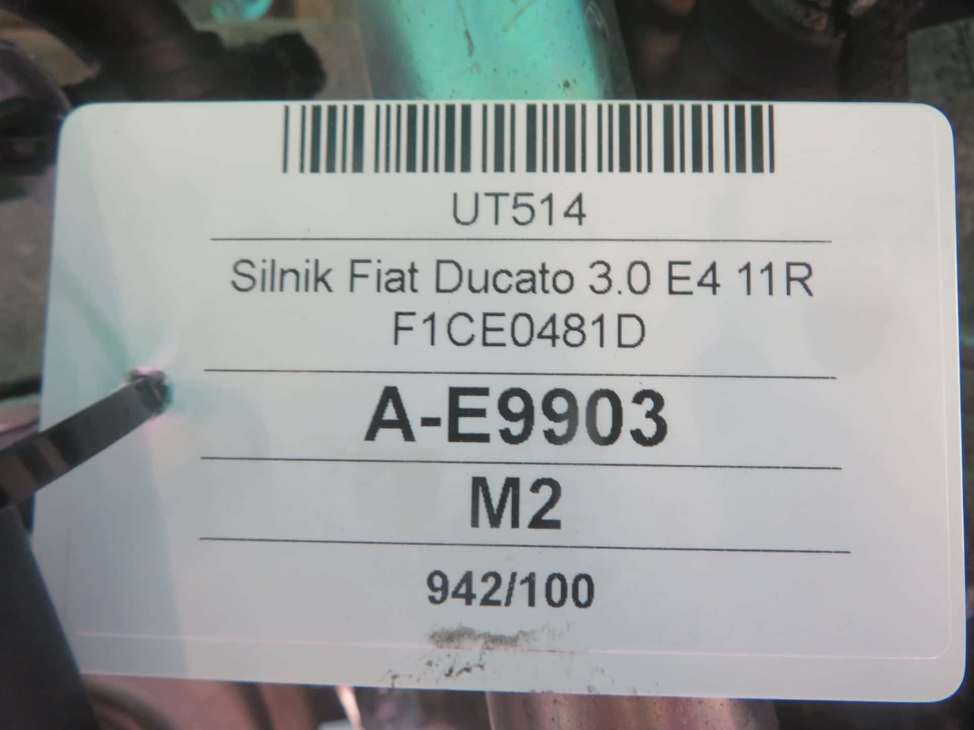 Moteur F1CE0481D (F30DT) vue 9