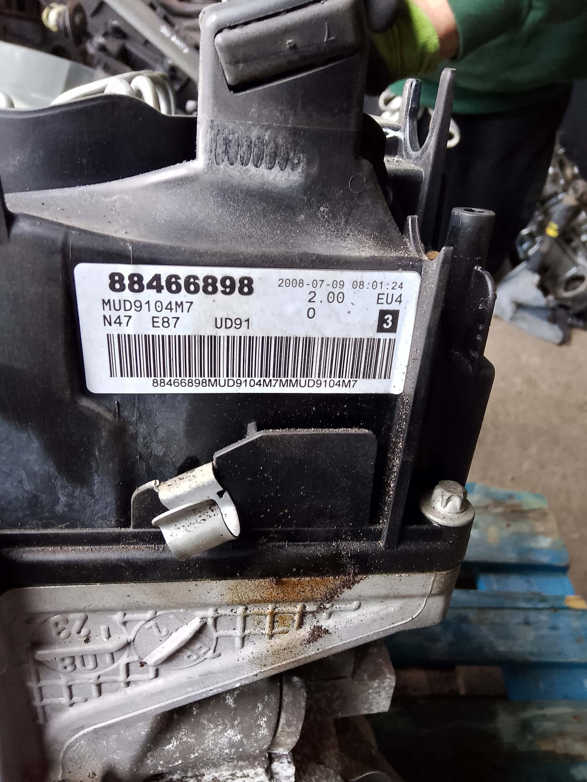Moteur N47 D20 A vue 2