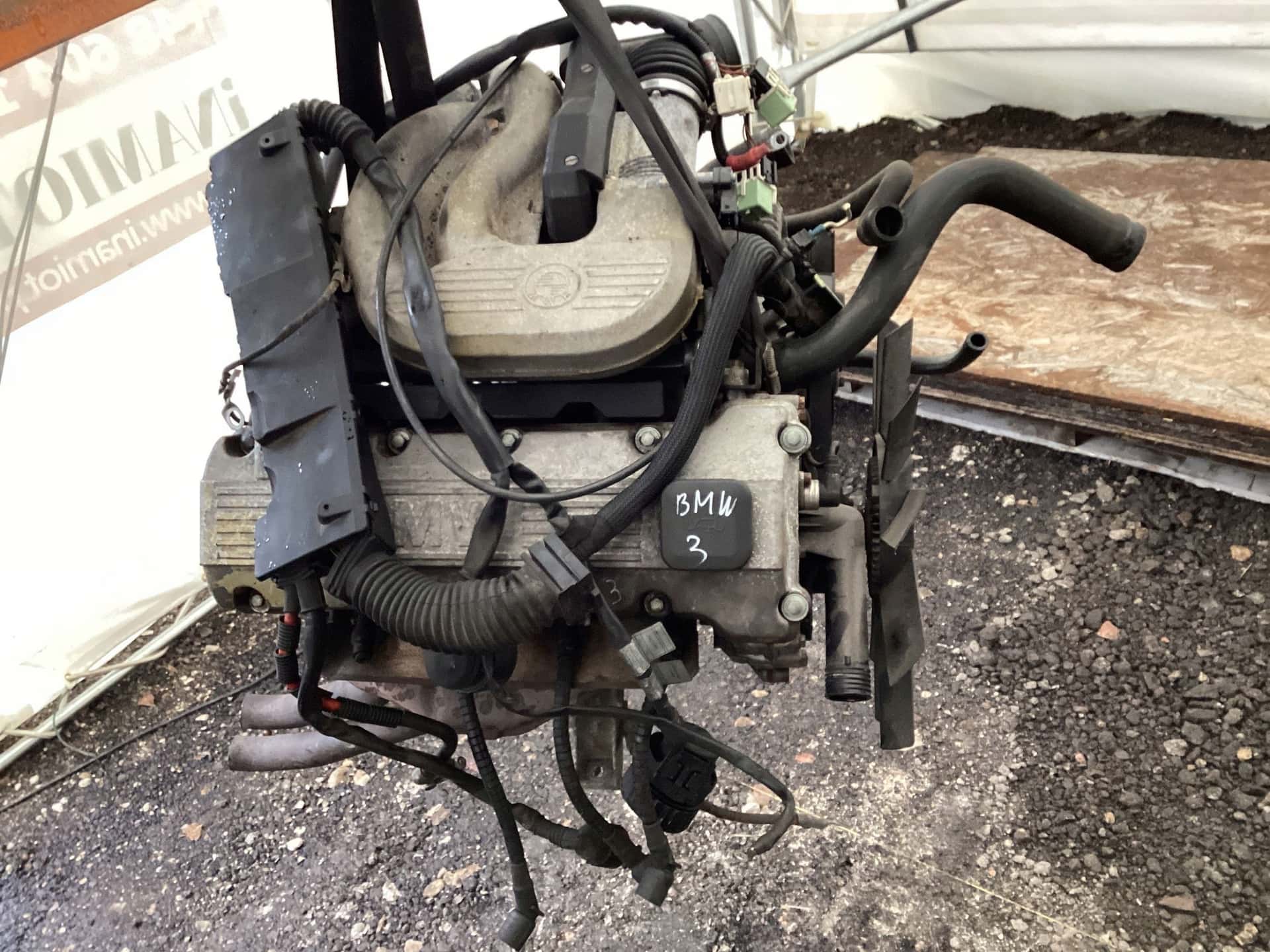 Moteur M43 B18 (184E2) vue 8