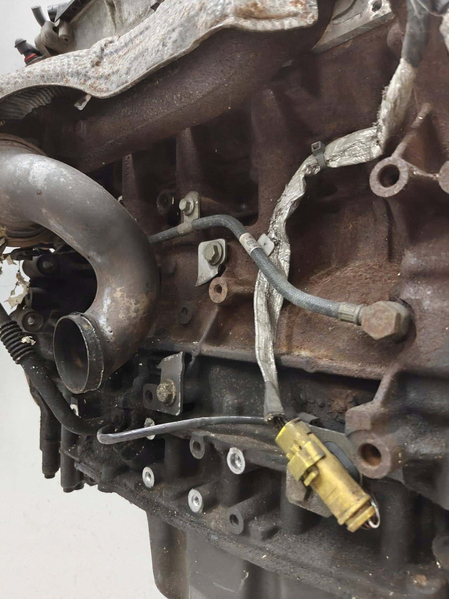Moteur 4HV (P22DTE) vue 13