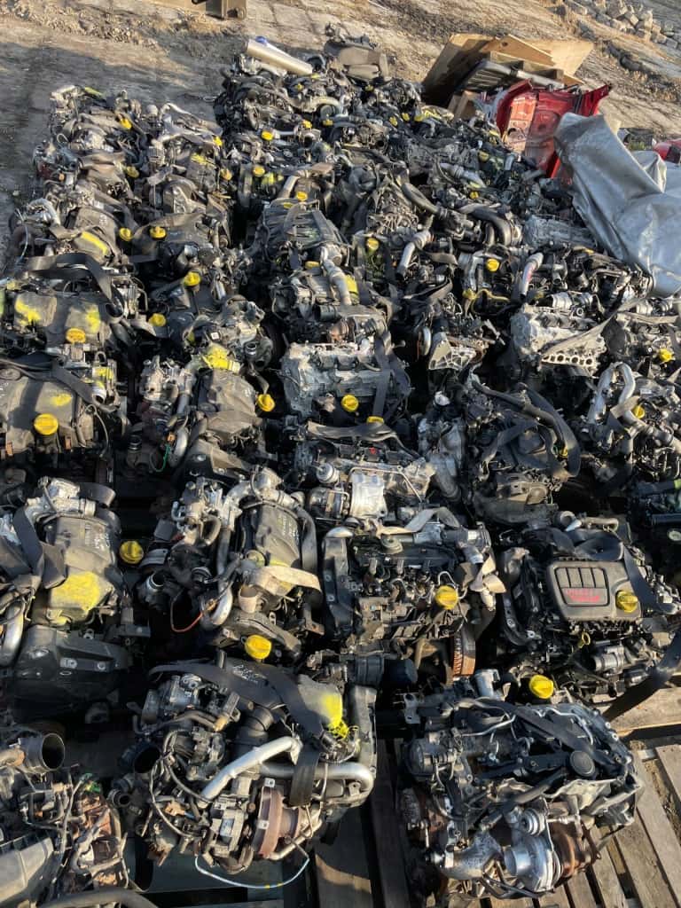 Moteur M9R 782 vue 4