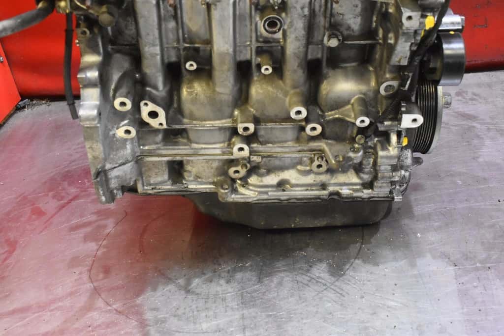 Moteur 2AD-FTV vue 4