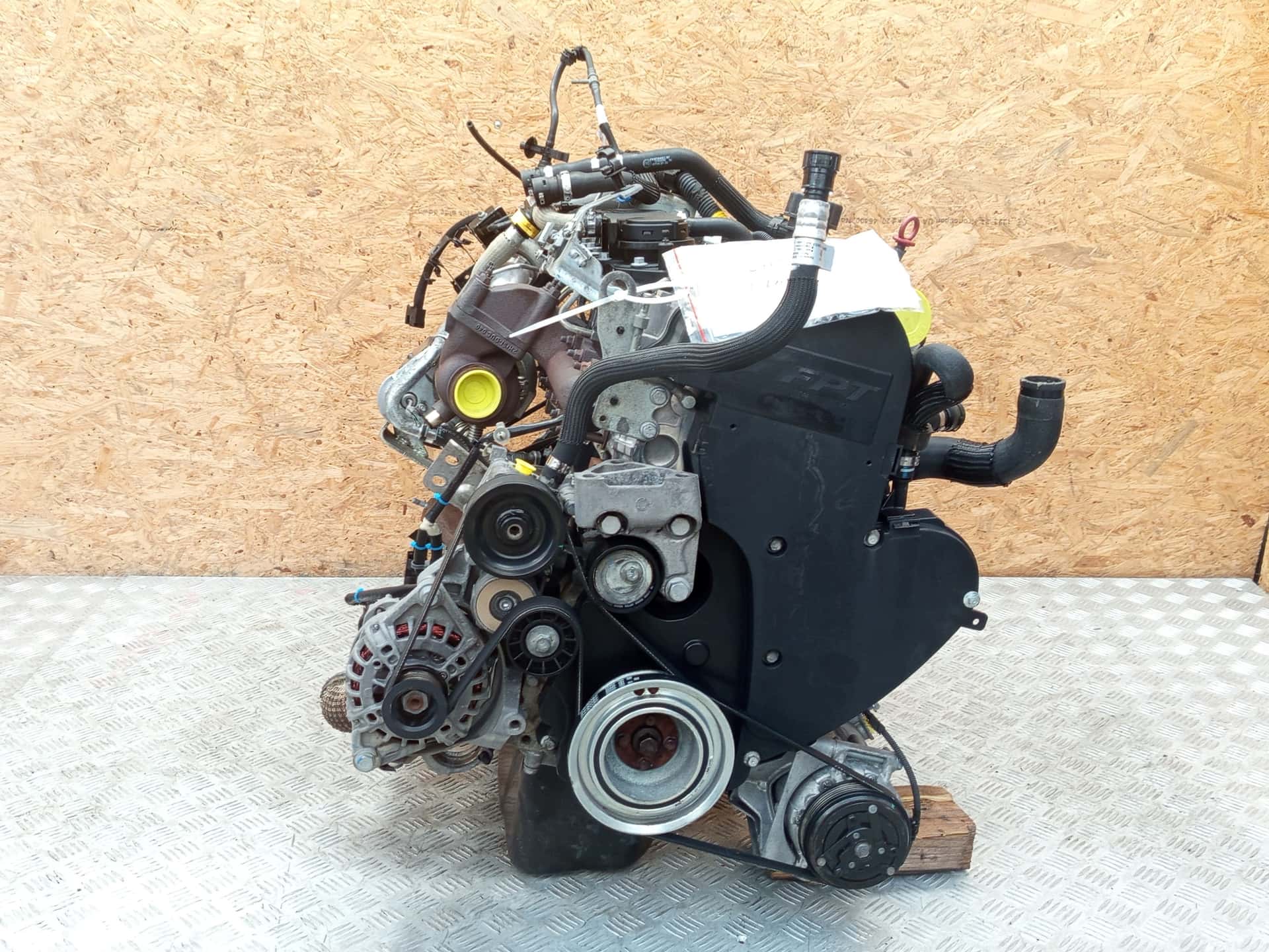 Moteur F1AGL411D vue 2