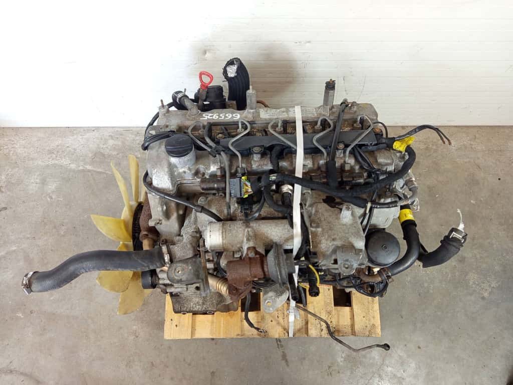 Moteur D27DT vue 5