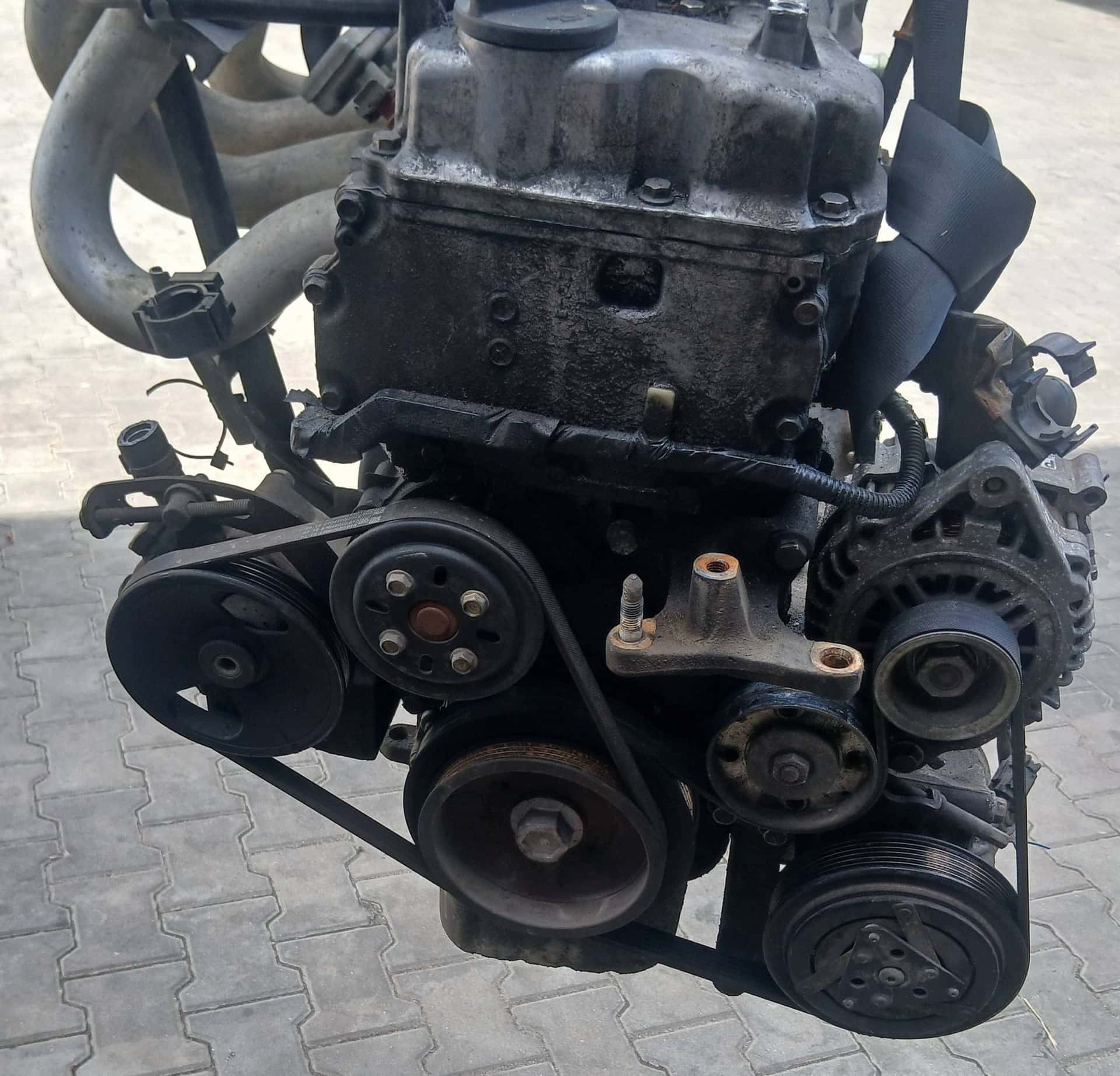 Moteur QG18DE vue 8