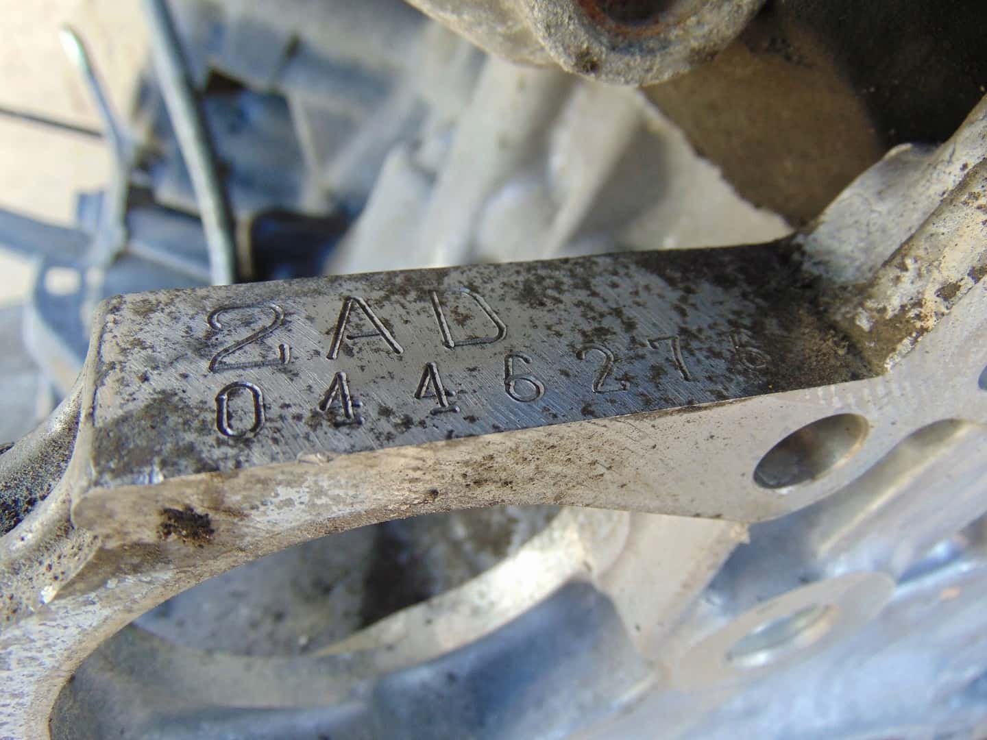 Moteur 2AD-FTV vue 14