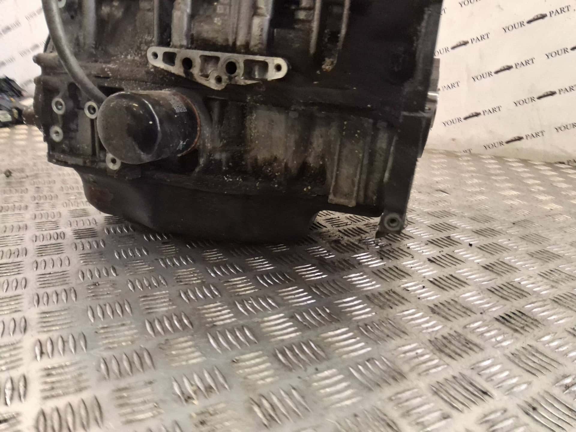 Moteur 4N13 vue 6