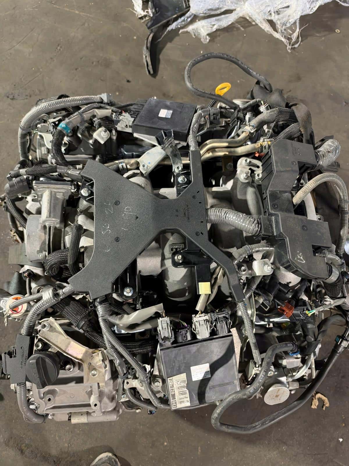 Moteur 2UR-GSE vue 3