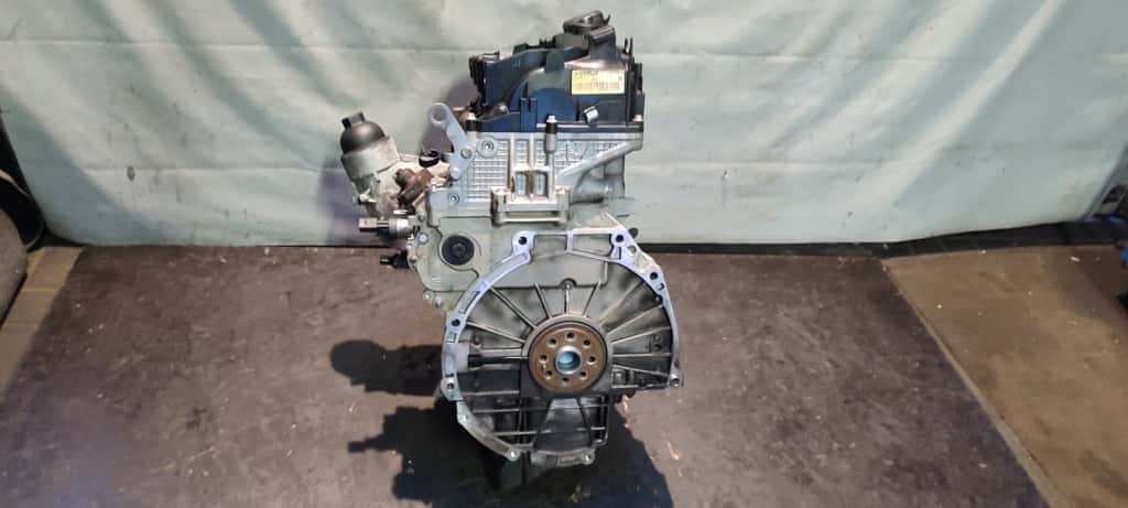 Moteur N47 D20 A vue 4