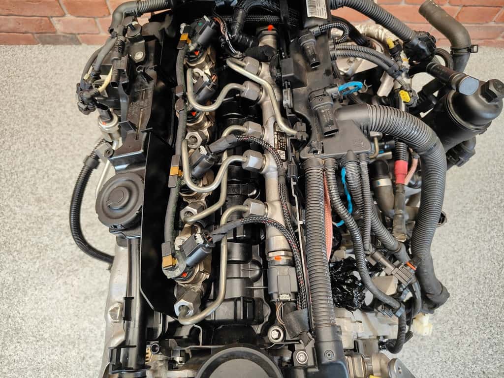 Moteur B47 D20 A vue 2