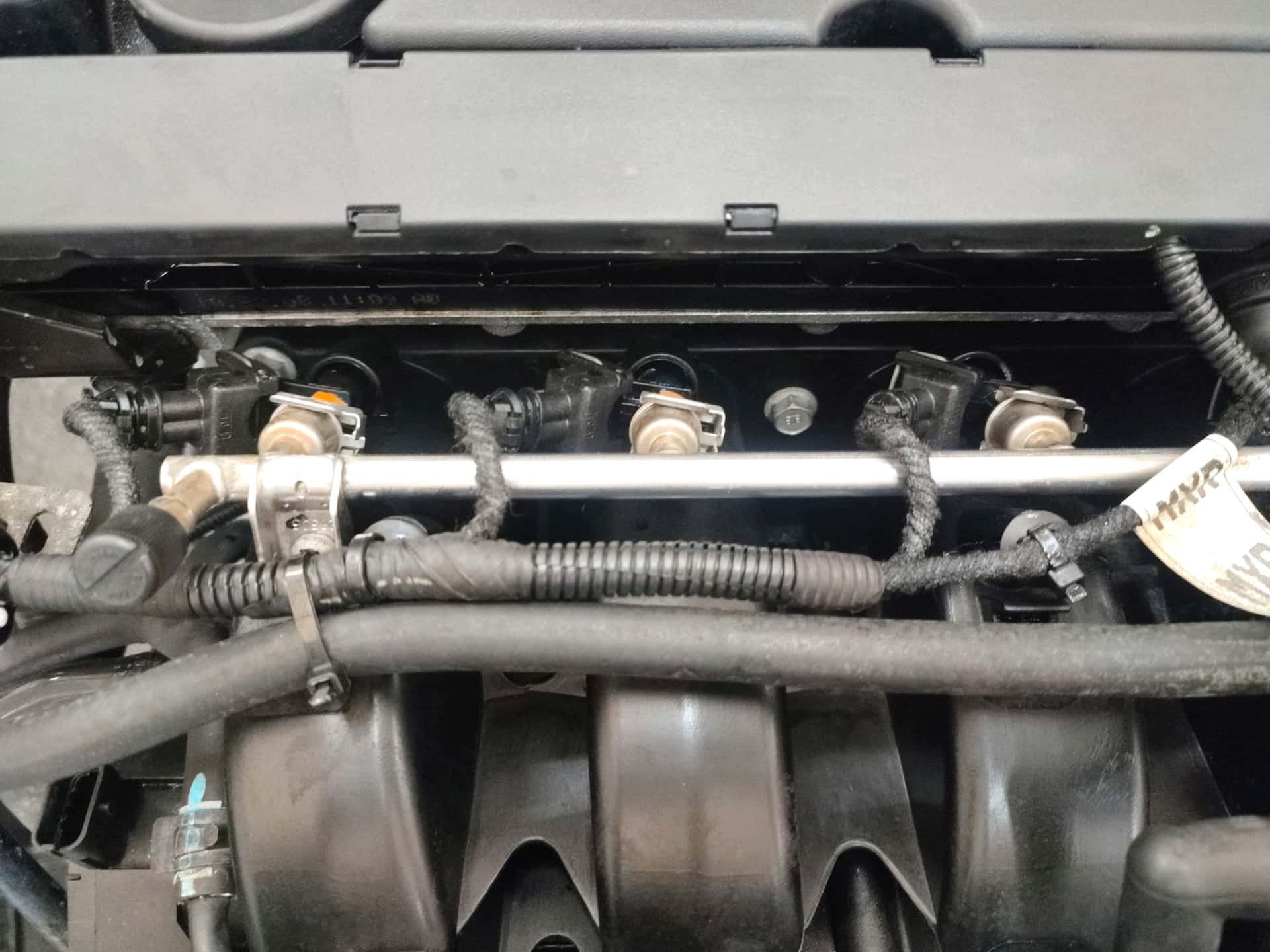 Moteur F18D4 vue 6