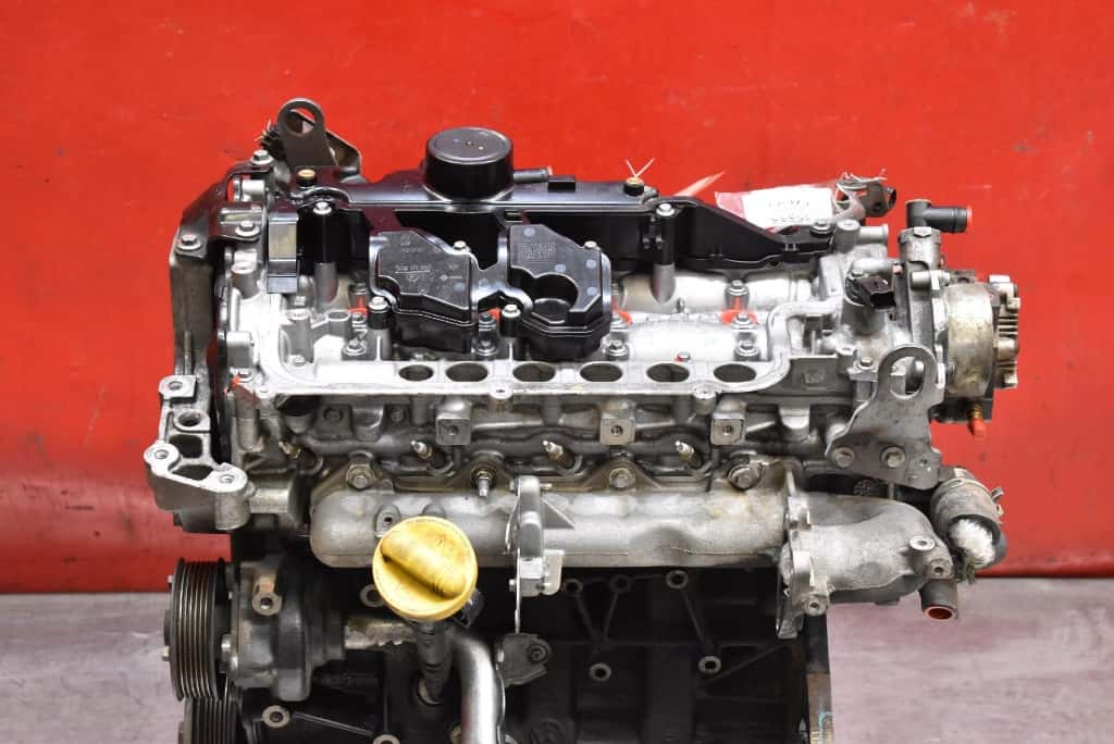 Moteur M9R 814 vue 2