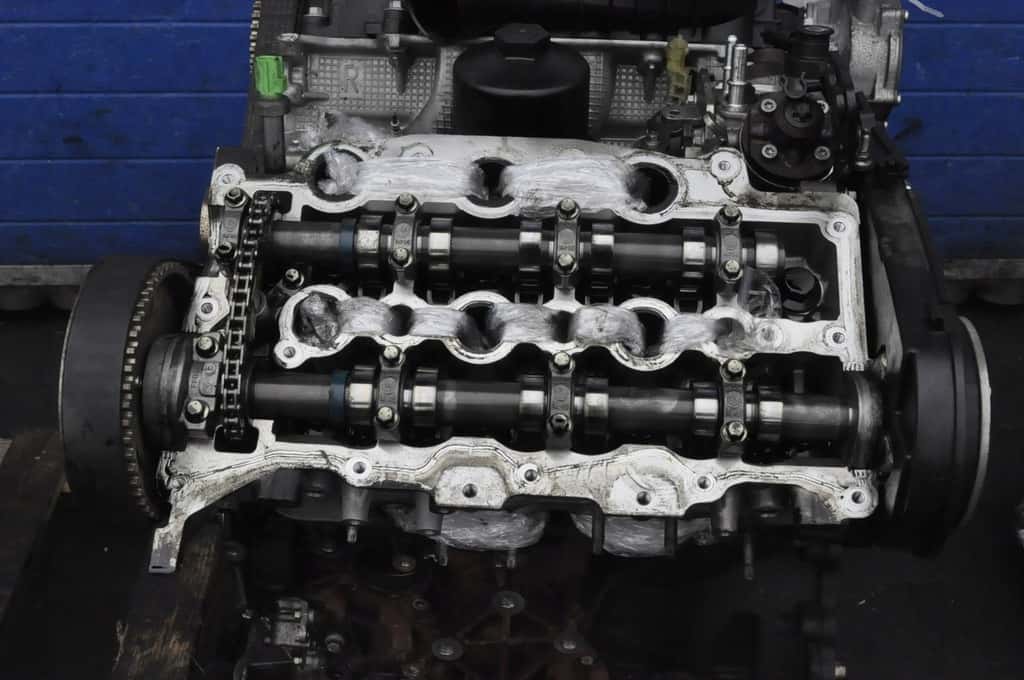 Moteur 306DT vue 2