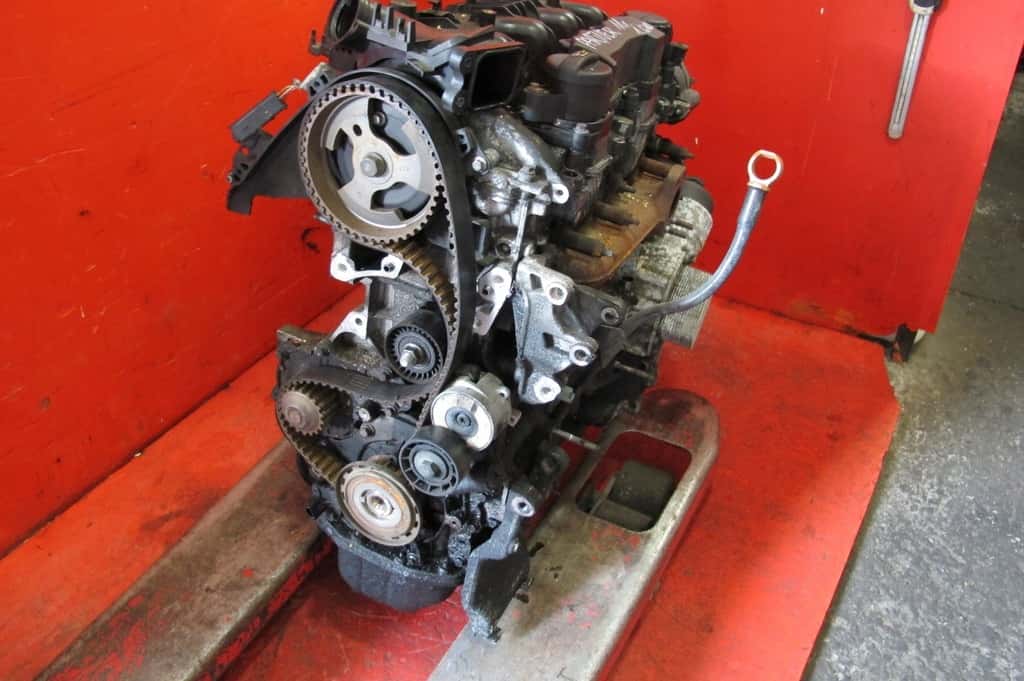 Moteur 9HT (DV6BTED4) vue 2
