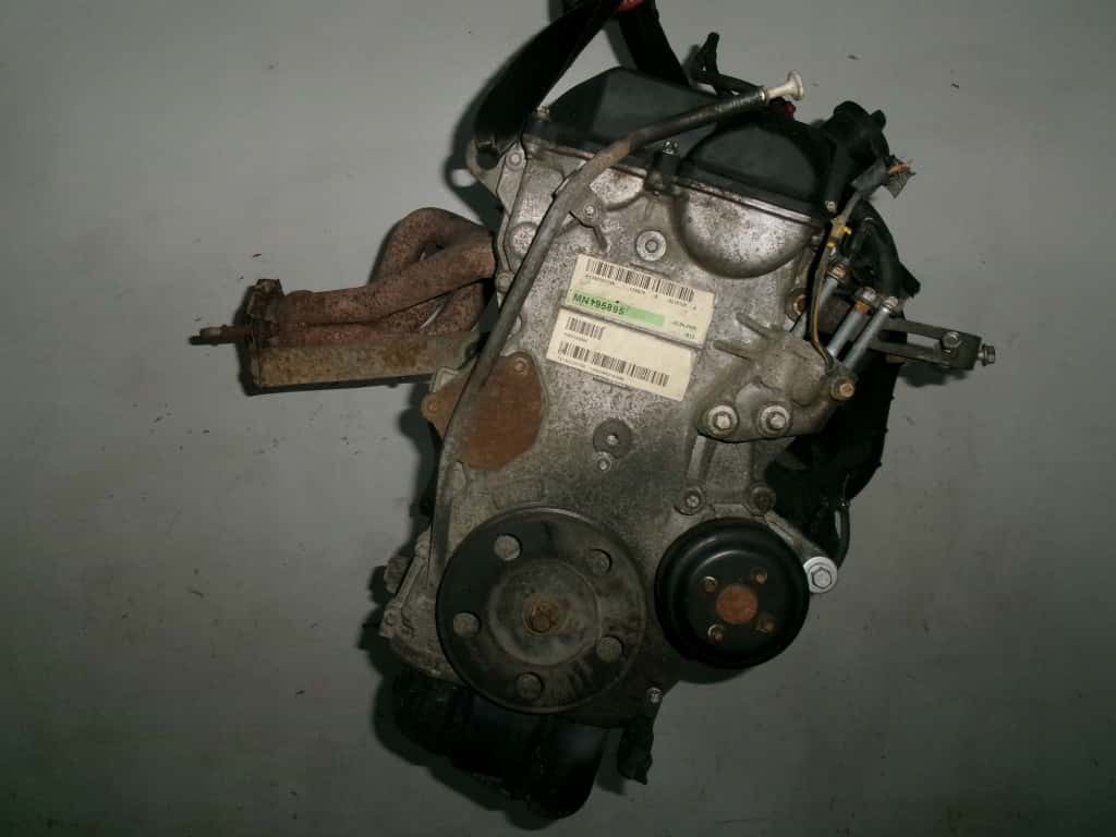 Moteur 4A90 vue 3
