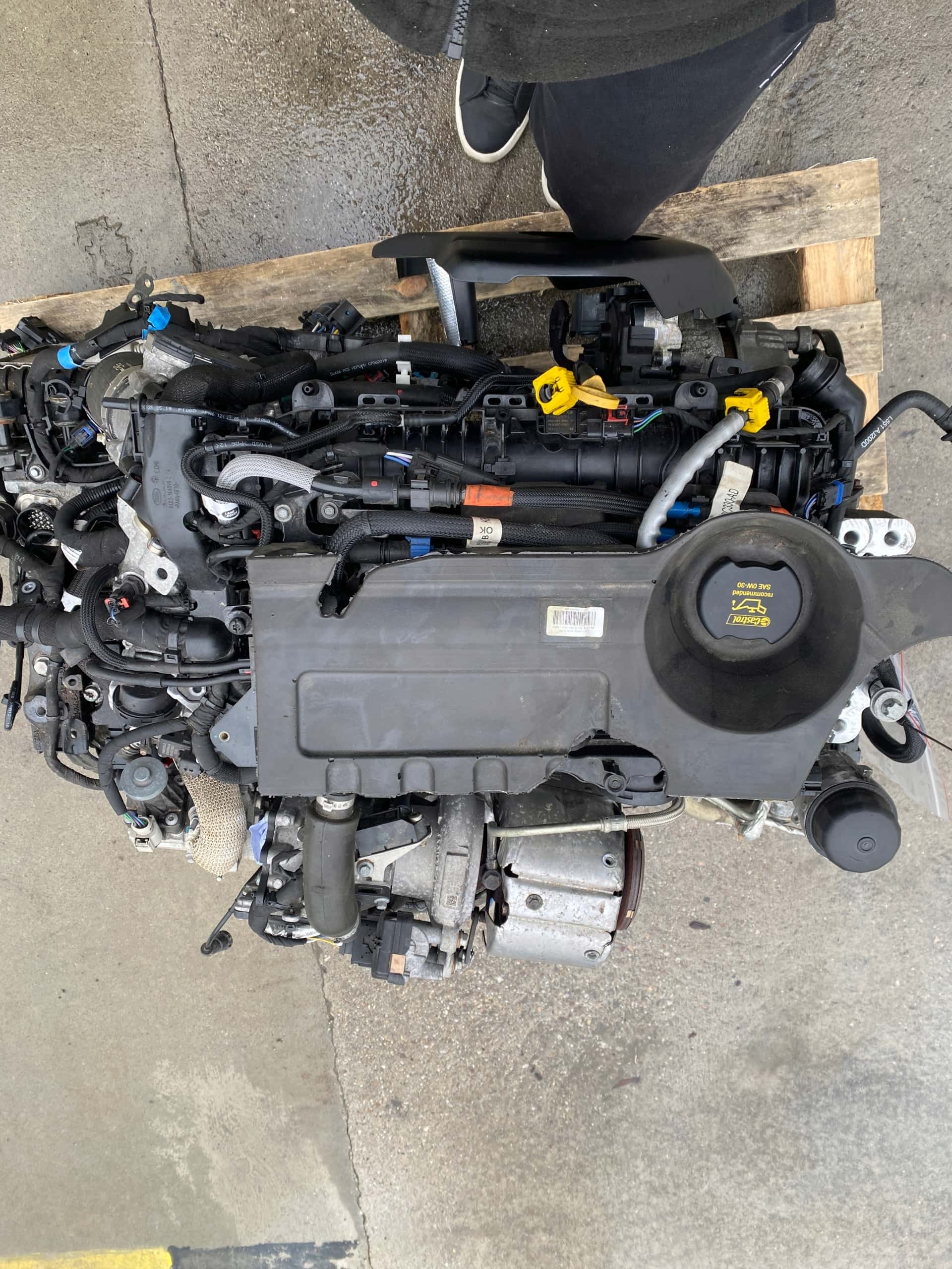 Moteur 204DTD(AJ21D4) vue 4