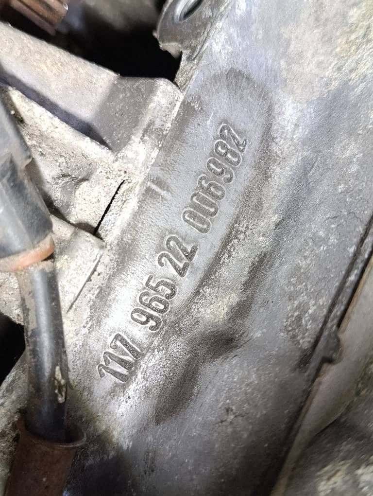 Moteur M 116.965 vue 14