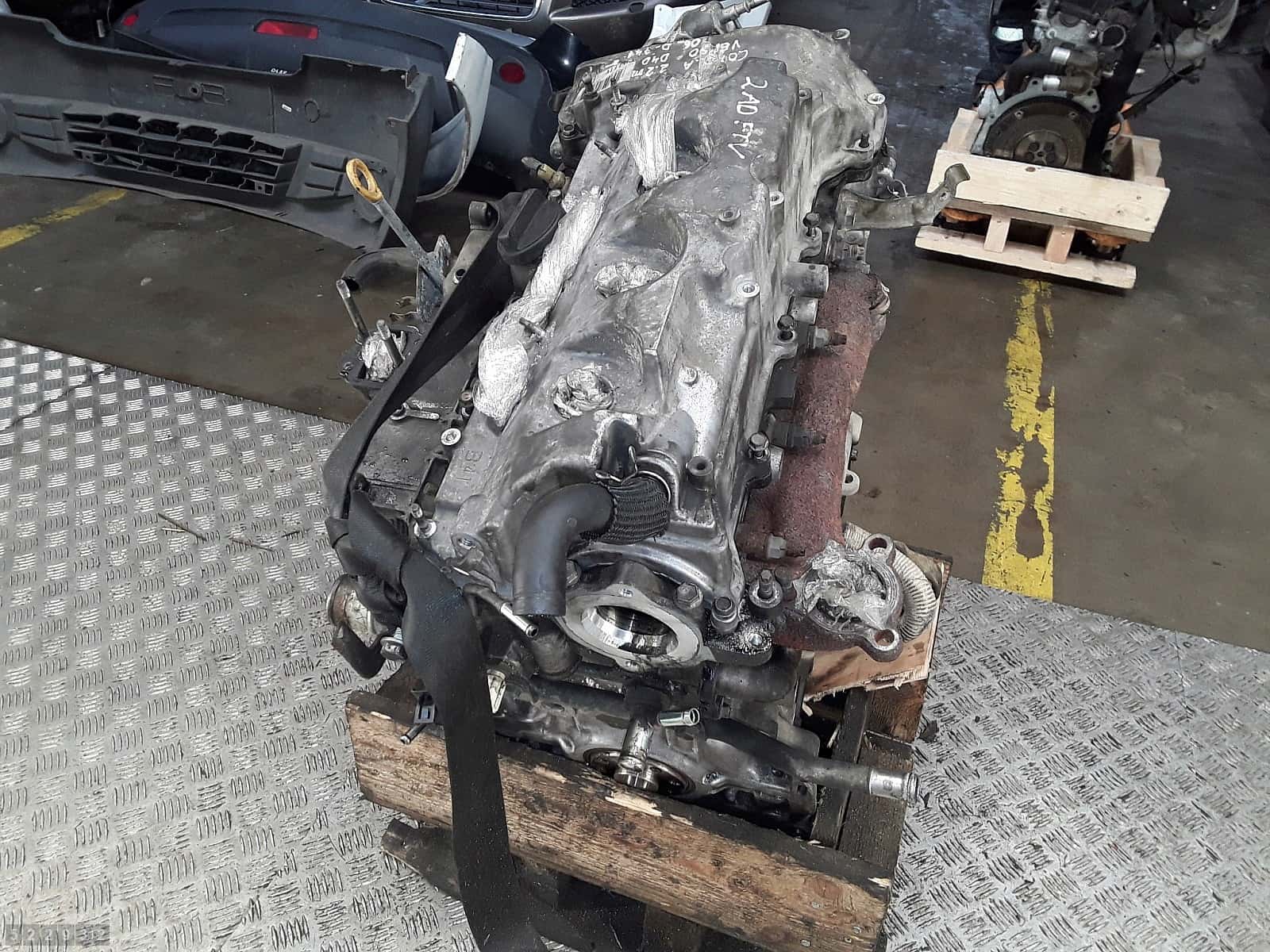 Moteur 2AD-FTV vue 5