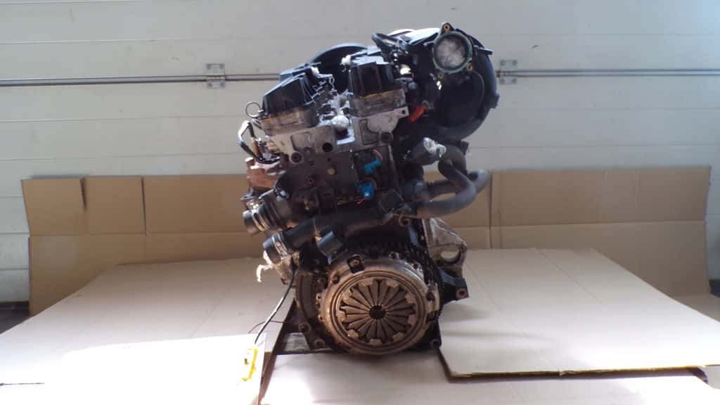 Moteur NFU (TU5JP4) vue 7