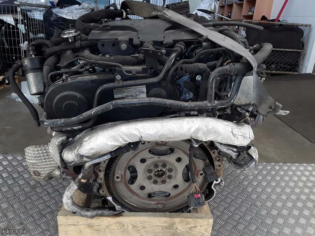 Moteur 306DT(AJTDV6) vue 3