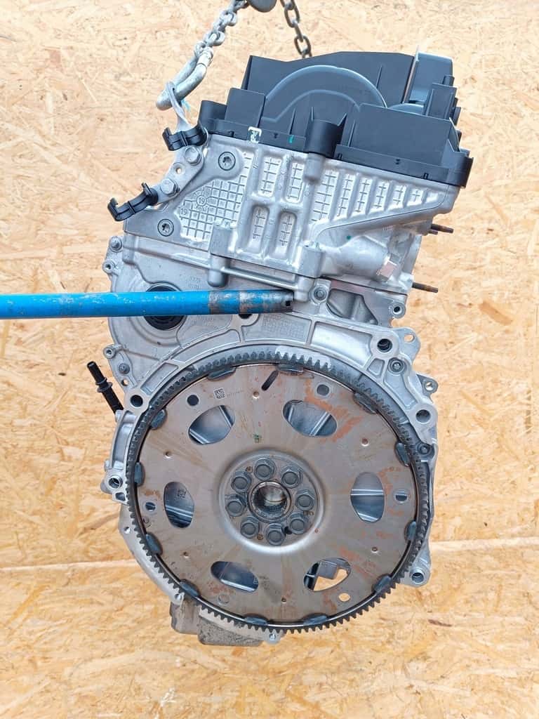 Moteur B57 D30 B vue 3