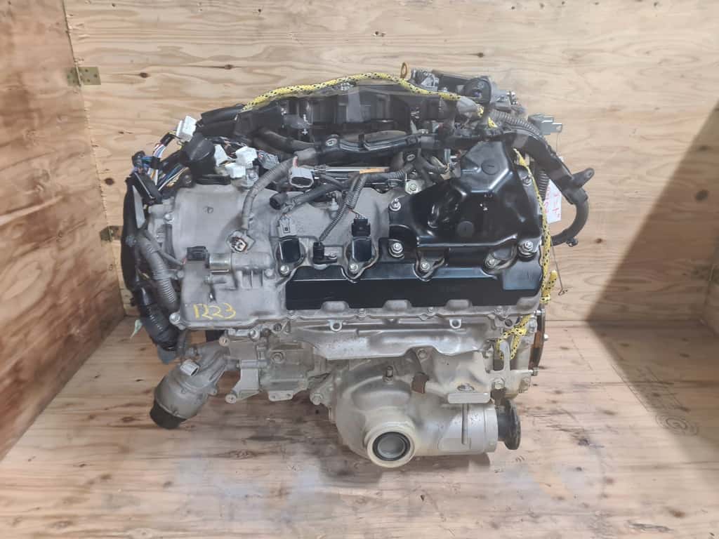 Moteur 2UR-FSE vue 3