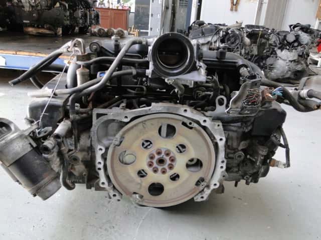 Moteur EZ30 vue 9