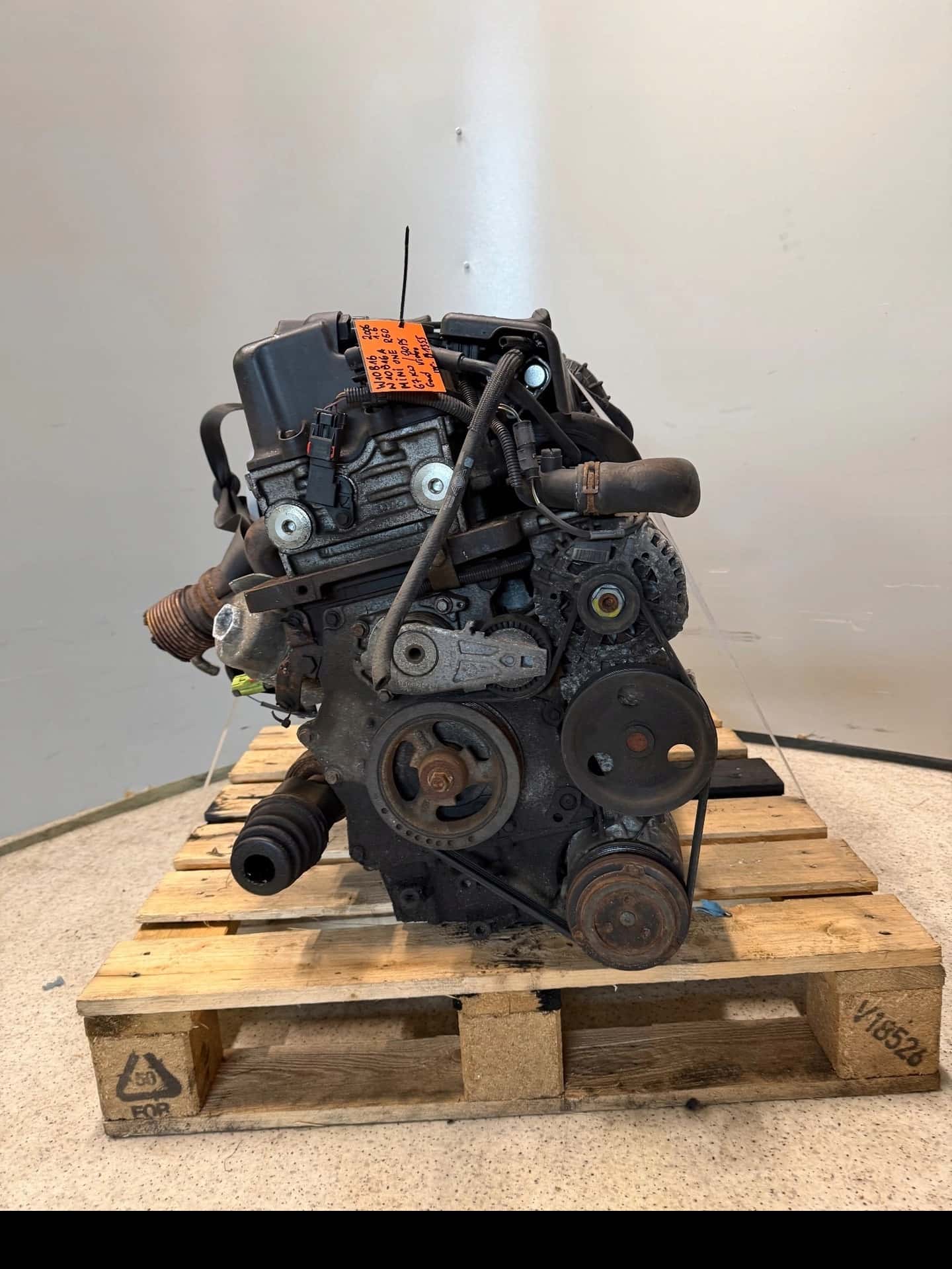 Moteur W10 B16 A vue 2